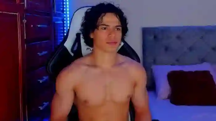 travis-lewis
