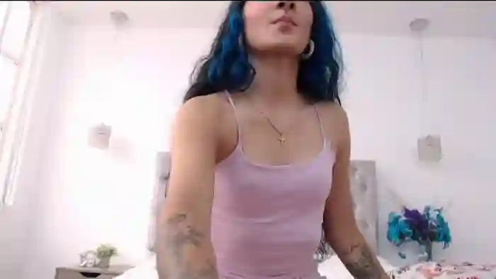 caitlyn-blue