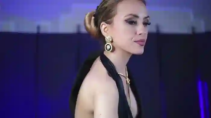 ava-reeves