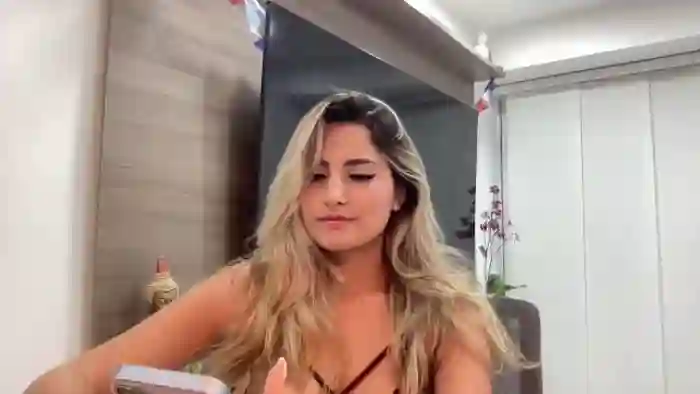 bella-jonnes