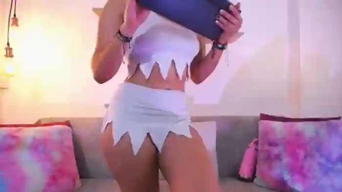 mia-geller