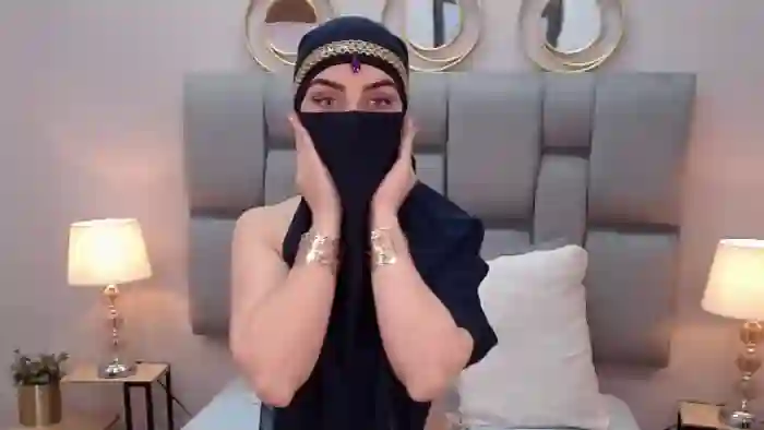 aliah-manzur
