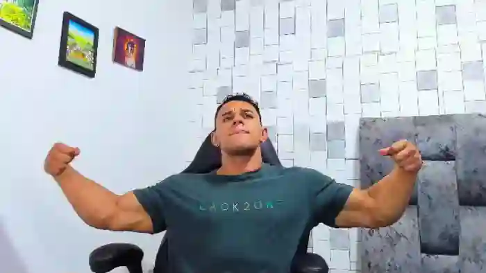 aaron-velour