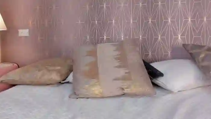 chloe-bonnet