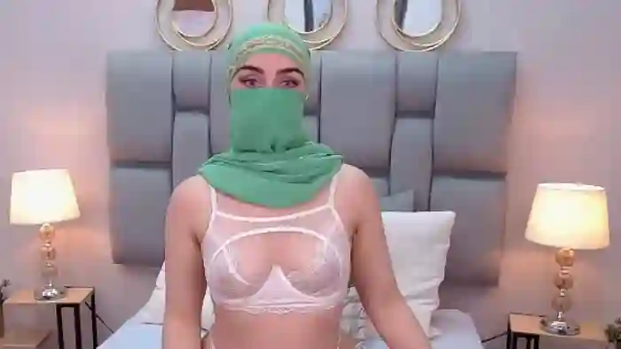 aliah-manzur