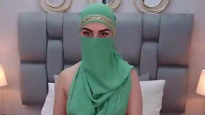 aliah-manzur