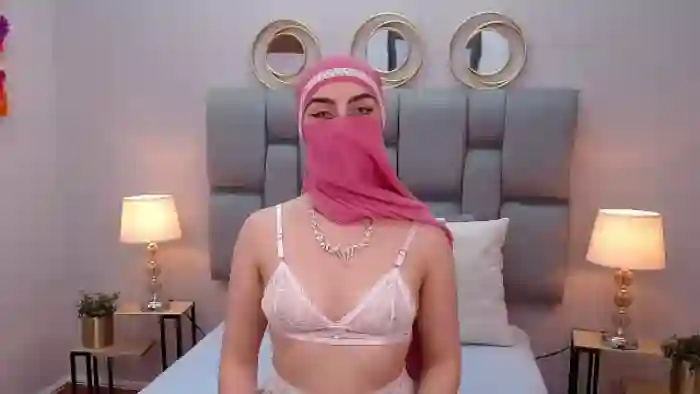 aliah-manzur