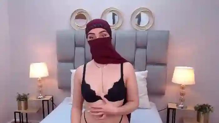 aliah-manzur