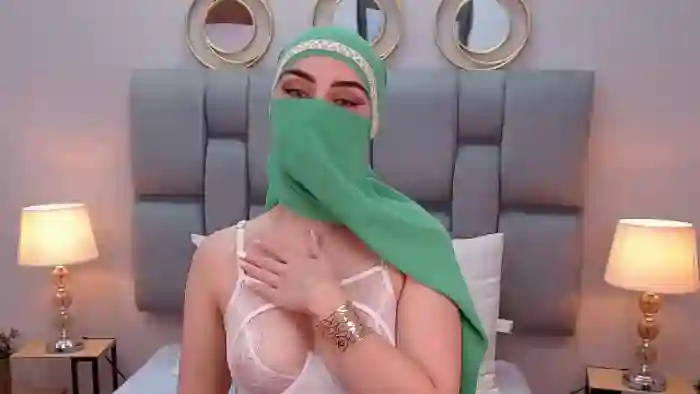 aliah-manzur