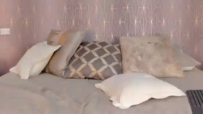 chloe-bonnet