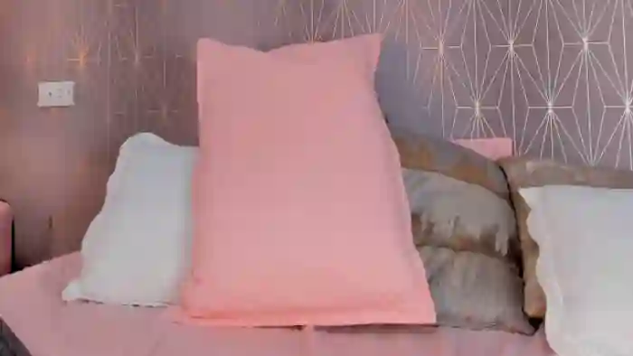 chloe-bonnet