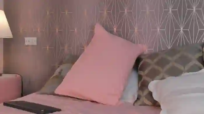 chloe-bonnet
