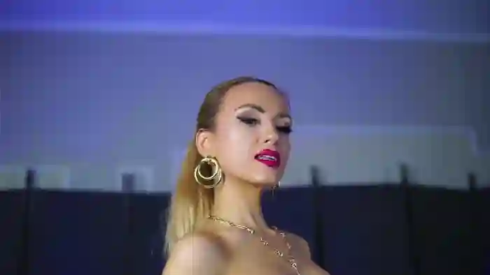 ava-reeves