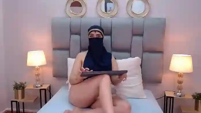 aliah-manzur