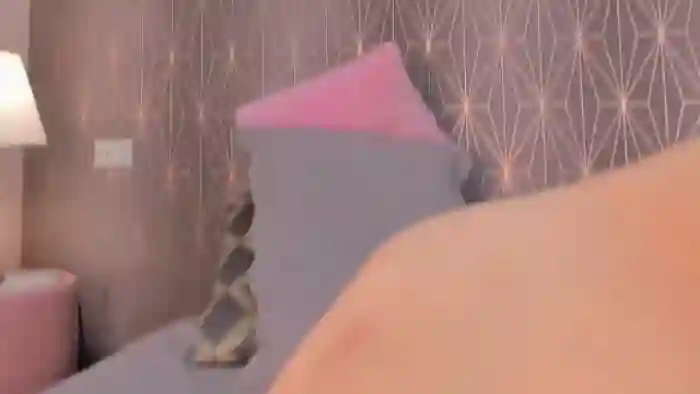 chloe-bonnet
