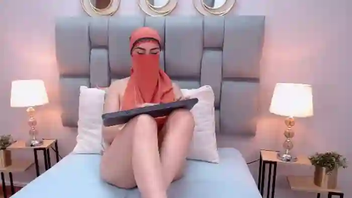 aliah-manzur