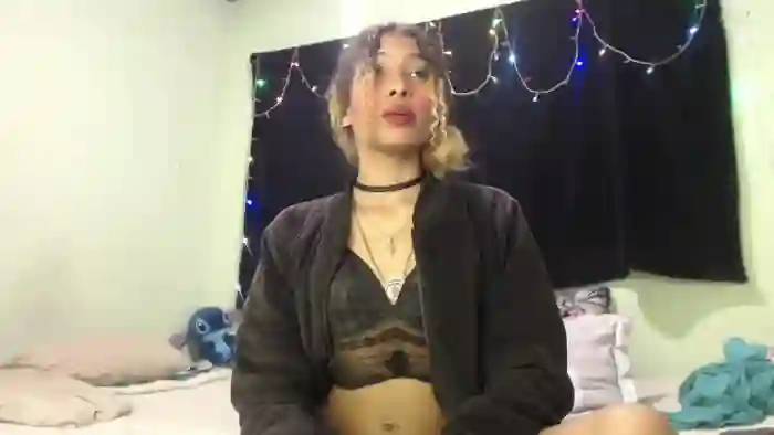 petite-ariana