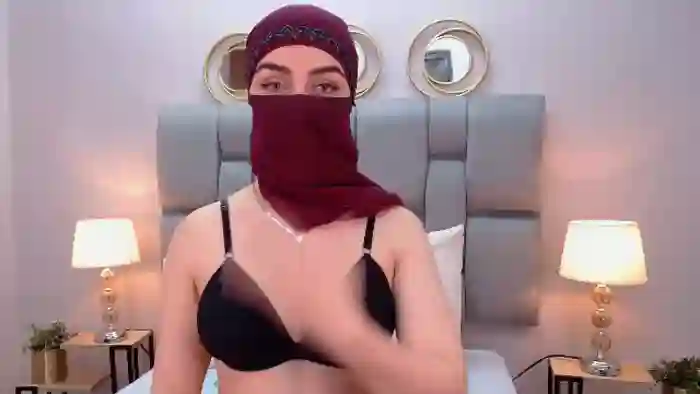 aliah-manzur