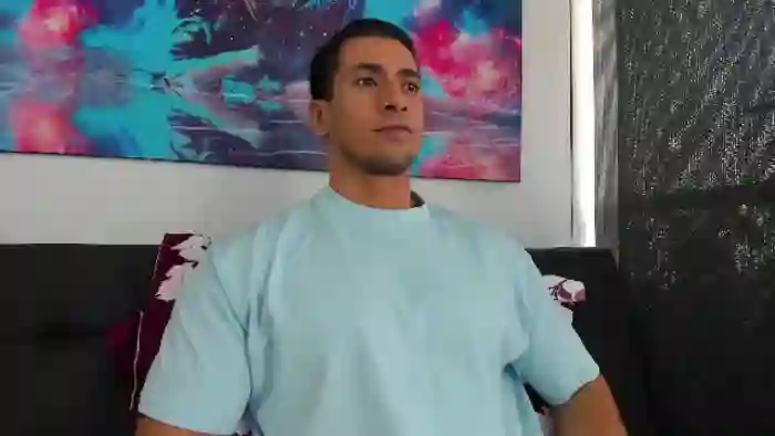 aaron-strong