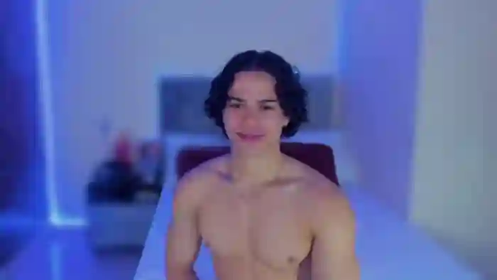 travis-lewis