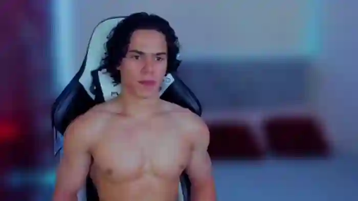 travis-lewis