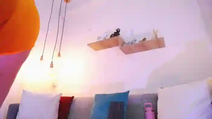 mia-geller