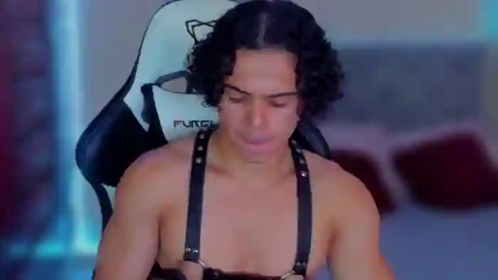 travis-lewis