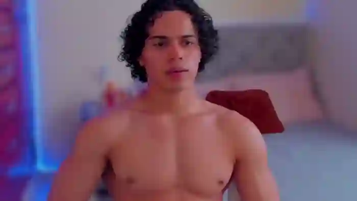 travis-lewis