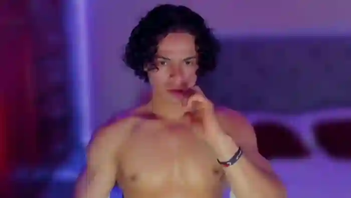 travis-lewis