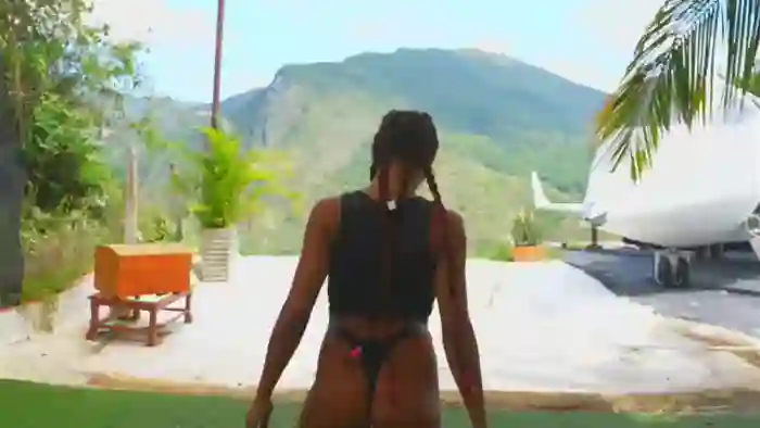 island-girls