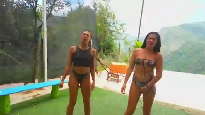 island-girls