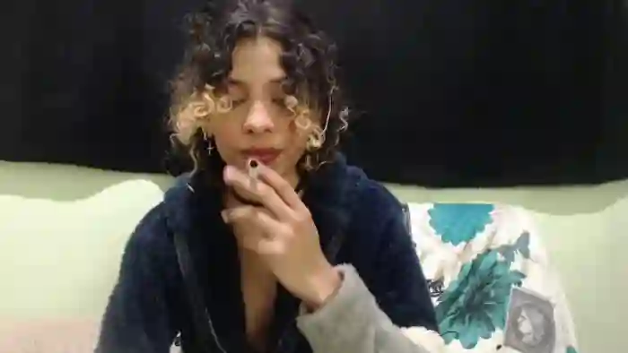 petite-ariana
