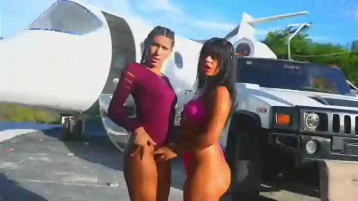island-girls