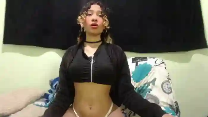petite-ariana