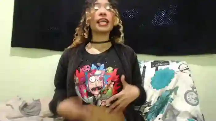 petite-ariana