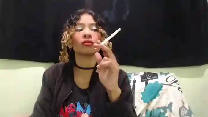 petite-ariana