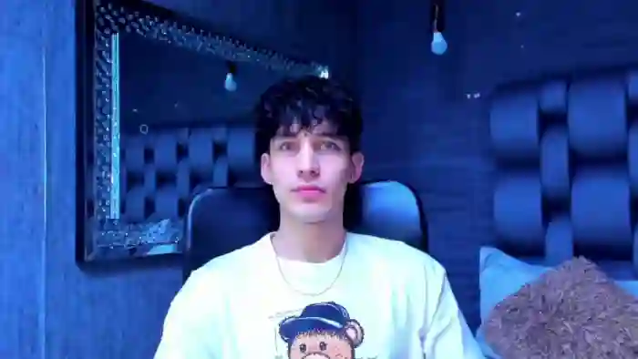 noah-brigth