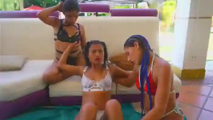 island-girls