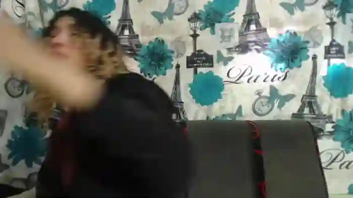 petite-ariana