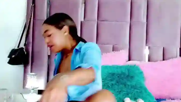 nahomy-jones