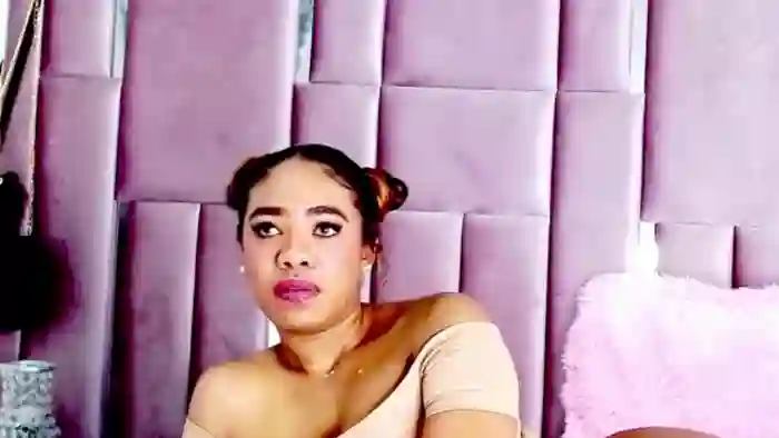 nahomy-jones