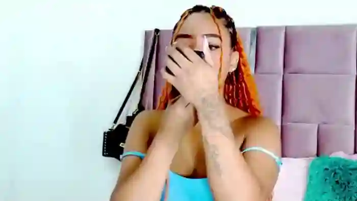nahomy-jones