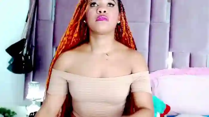nahomy-jones
