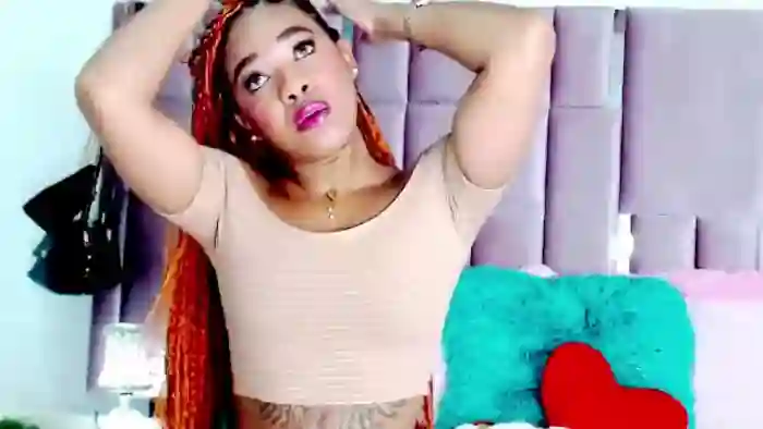 nahomy-jones