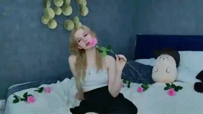 naomi-loys
