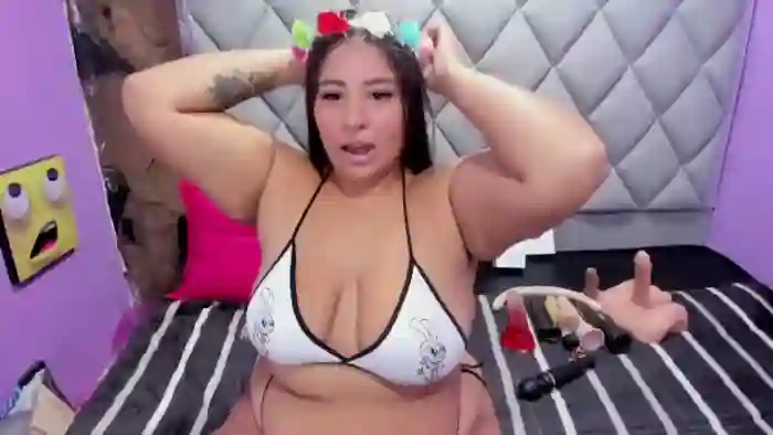 luisana-boobs