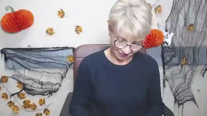 holly-incredible