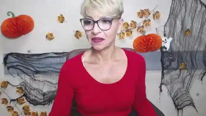 holly-incredible