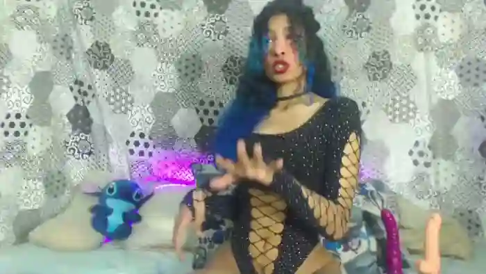 petite-ariana