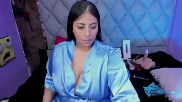 luisana-boobs